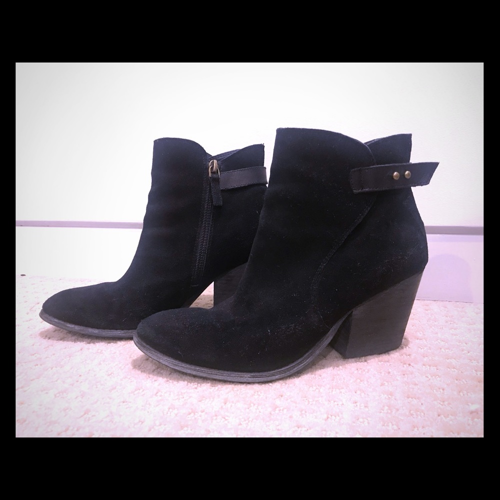 Treasure & Bond Black Booties Sz 9